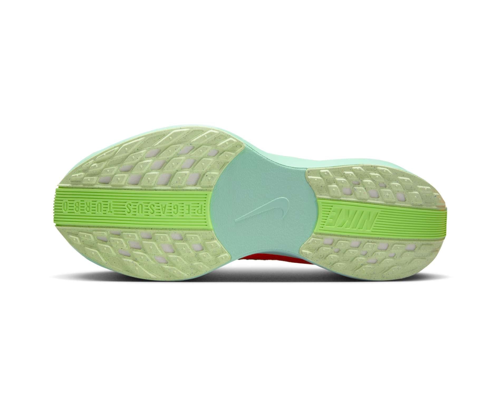 Chaussures de course pour femmes Nike Pegasus Plus